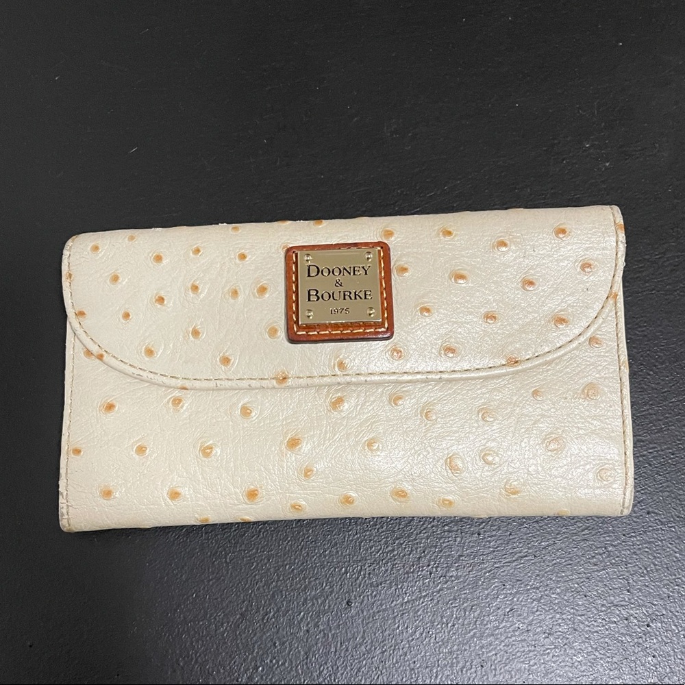 Dooney & Bourke leather ostrich continental wallet